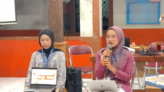 MAHASISWA KKN UNIVERSITAS DIPONEGORO EDUKASI PENTINGNYA INFORMASI NILAI GIZI (ING) GUNA TINGKATKAN POTENSI UMKM DESA POJOK